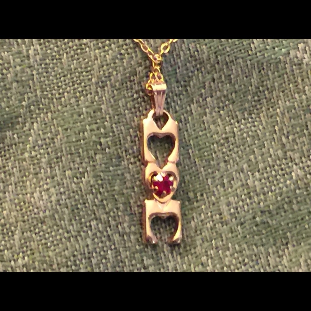 AVON Vintage Birthstone Mom Pendant July NIB! - Picture 2 of 9